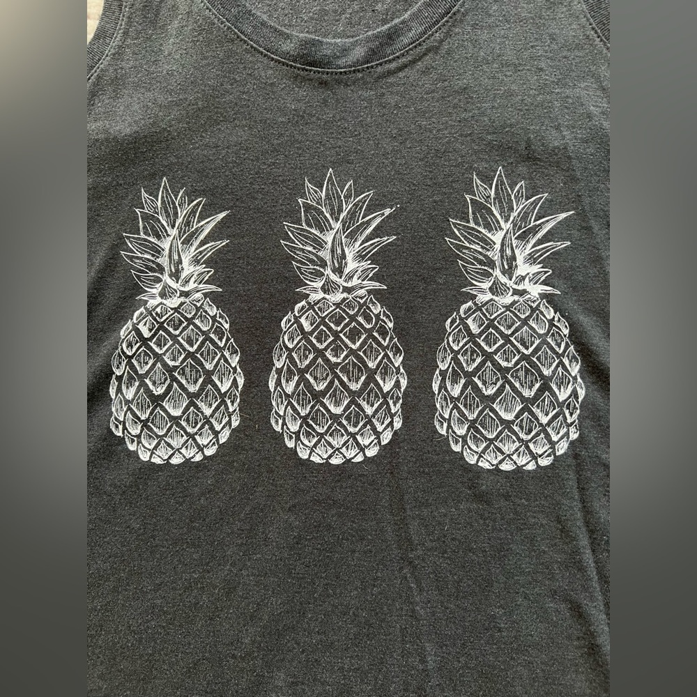 Charcoal Gray Pineapple Graphic Tank Top - Women